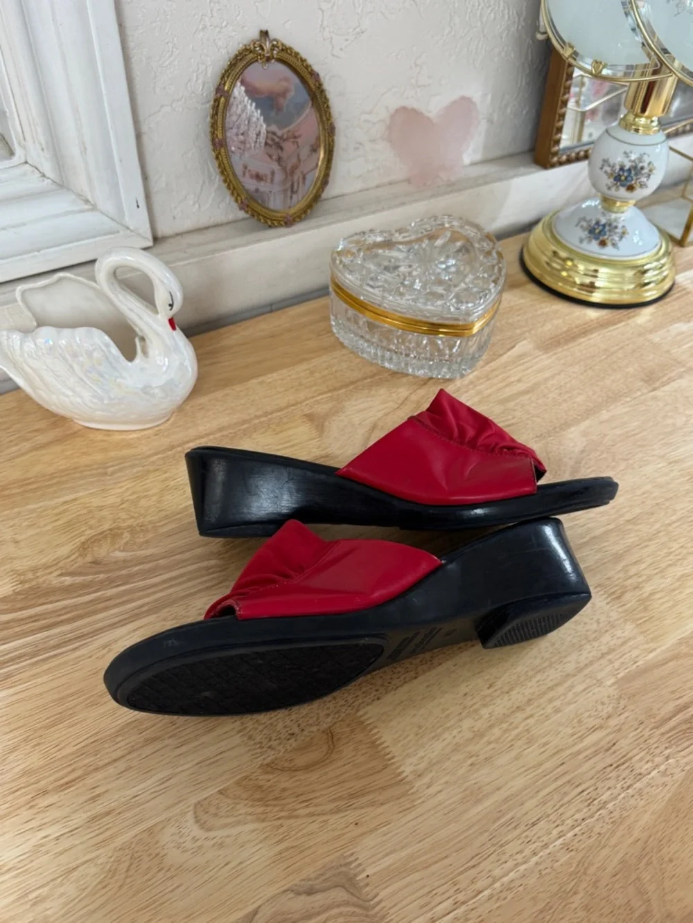 Y2K Comfort Plus By Predictions Red Ruched Slip On Wedge Sandals Size 11W
